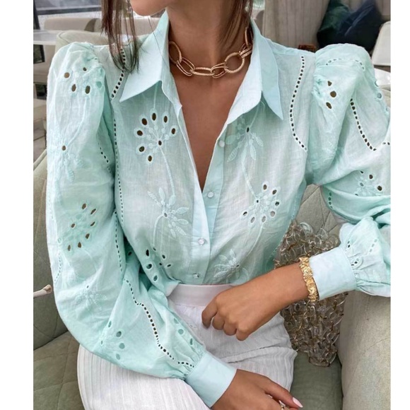 Tops - Boho embroidered eyelet pearl button up top mint